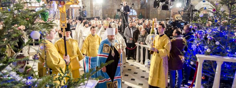 Предстојатељ Украјинске Православне Цркве одслужио божићну Литургију у Кијеву