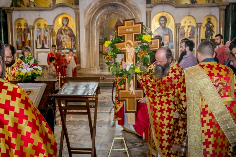 Протојереј Мирчета Шљиванчанин: Крст је наш живот!