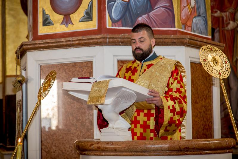 Протојереј Мирчета Шљиванчанин: Крст је наш живот!
