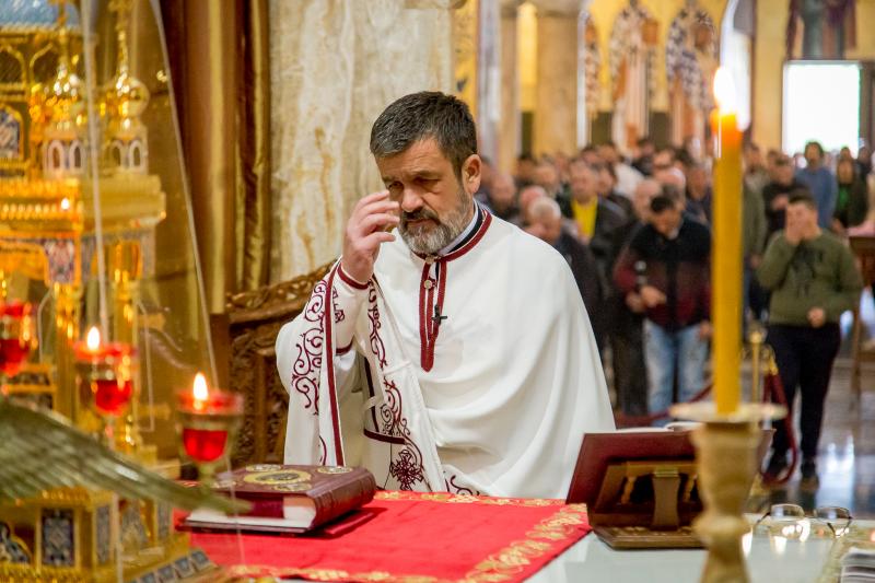 Протојереј Мирчета Шљиванчанин: Помолимо се сви Светом Василију да се изгради његова црква на Конику!