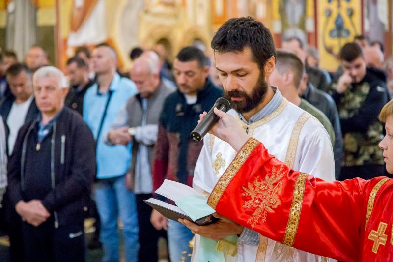 Протојереј Мирчета Шљиванчанин: Помолимо се сви Светом Василију да се изгради његова црква на Конику!