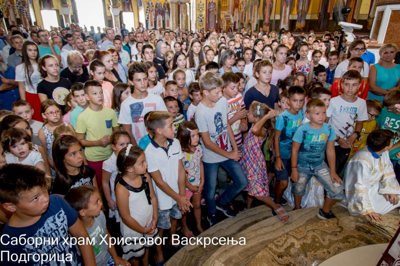 У Саборном храму у Подгорици одслужена Литургија и молебан за почетак нове школске године