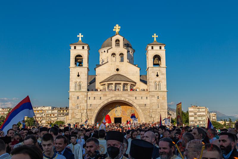 Изабрани Митрополит Јоаникије: Православни хришћани у Црној Гори су као једна породица