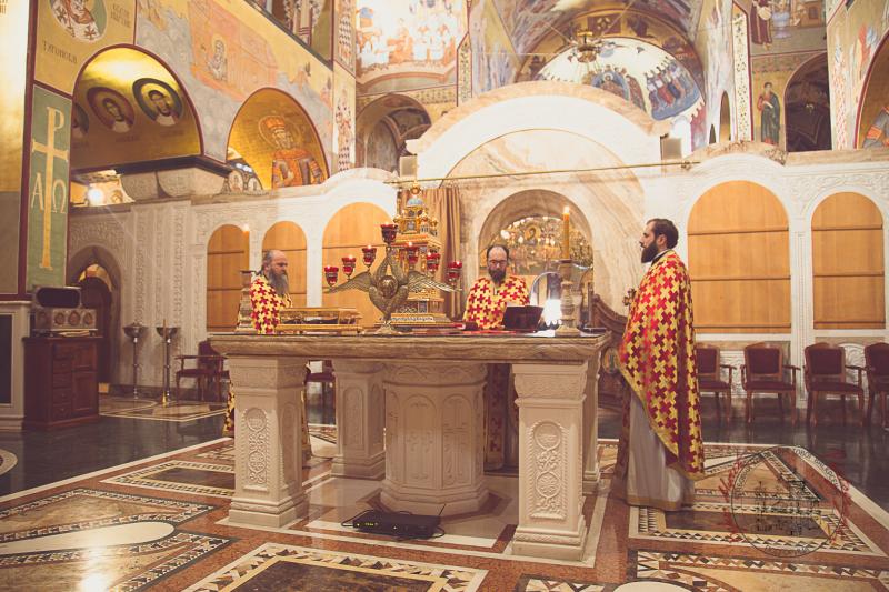 На Велике задушнице одслужена Литургија у Саборном храму у Подгорици
