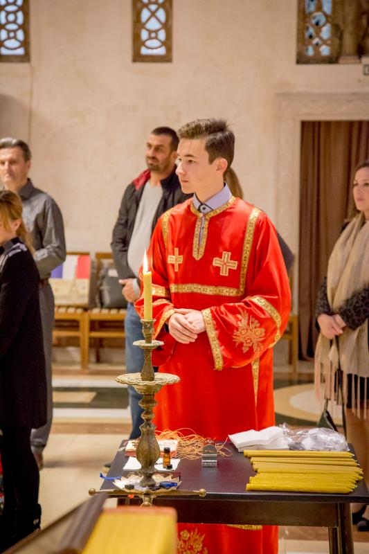 На Велику Суботу у Саборном храму у Подгорици обављено Саборно крштавање и одслужена Света Литургија