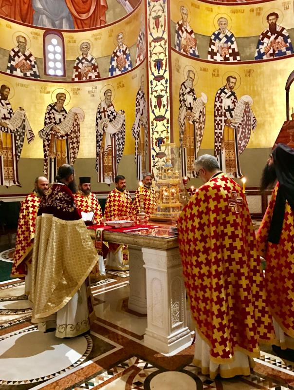 Хиландарски игуман архимандрит Методије у Саборном храму у Подгорици одслужио Свету Литургију