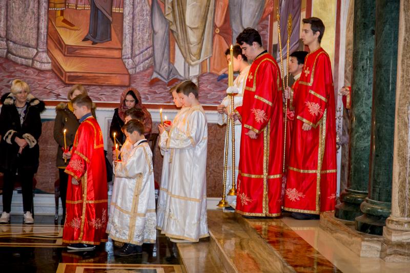 Детињци у Саборном храму у Подгорици