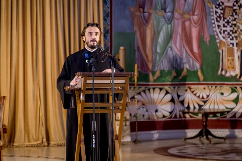 Предавање ,,Дигитални Изазов' свештеника др Оливера Суботића у крипти Саборног храма у Подгорици