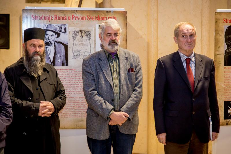 Митрополит Амфилохије отворио изложбу „Страдање Рома у Првом свјетском рату“ у Подгорици (видео)