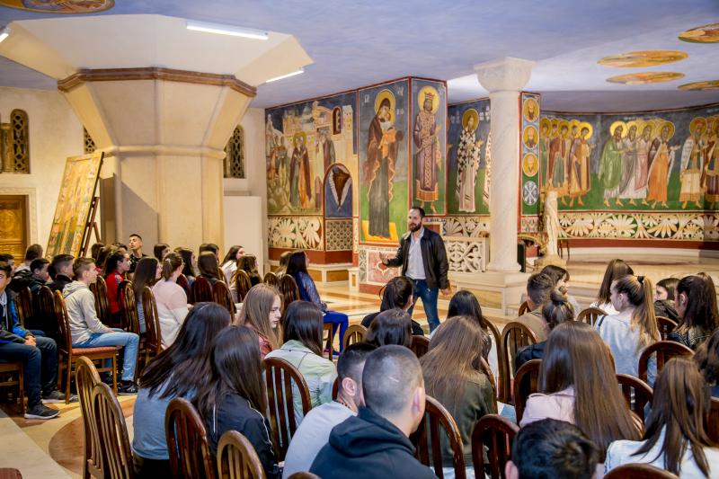 Ученици ОШ „Бранко Божовић“ посјетили Саборни храм у Подгорици