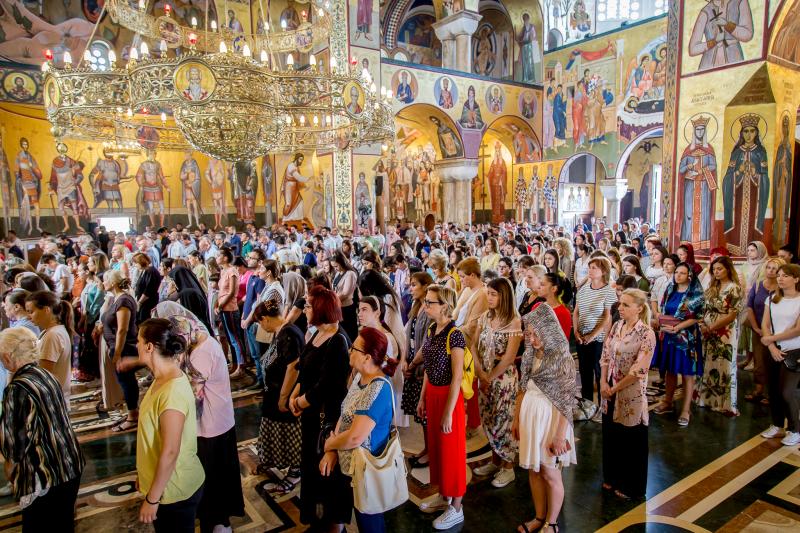 Петровдан молитвено прослављен у подгоричком Саборном храму  