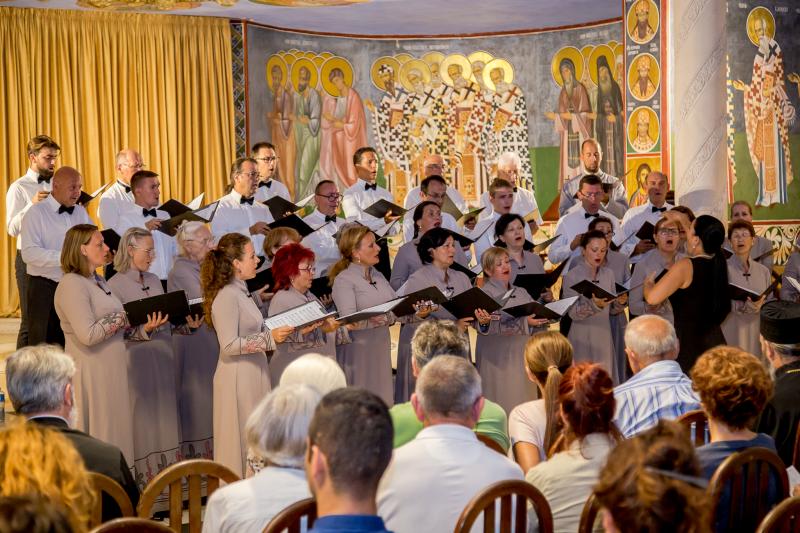 Прво Београдско Певачко Друштво одржало свечани концерт у крипти саборног храма у Подгорици