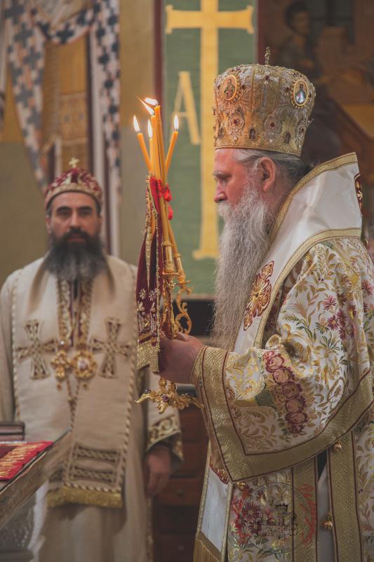 Епископи Јоаникије и Методије богослужили у храму Васкрсења Христовог у Подгорици