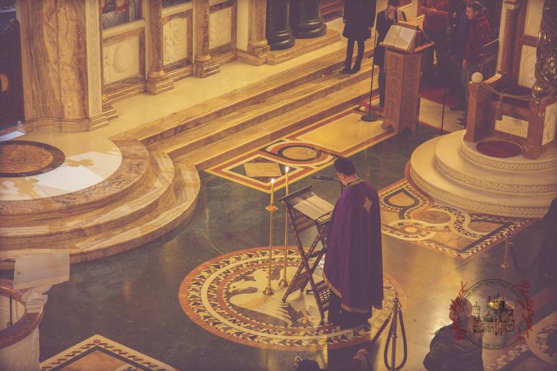 Одслужена вечерња служба са великим повечерјем и читањем покајног Канона Светог Андреја Критског у подгоричком Саборном храму