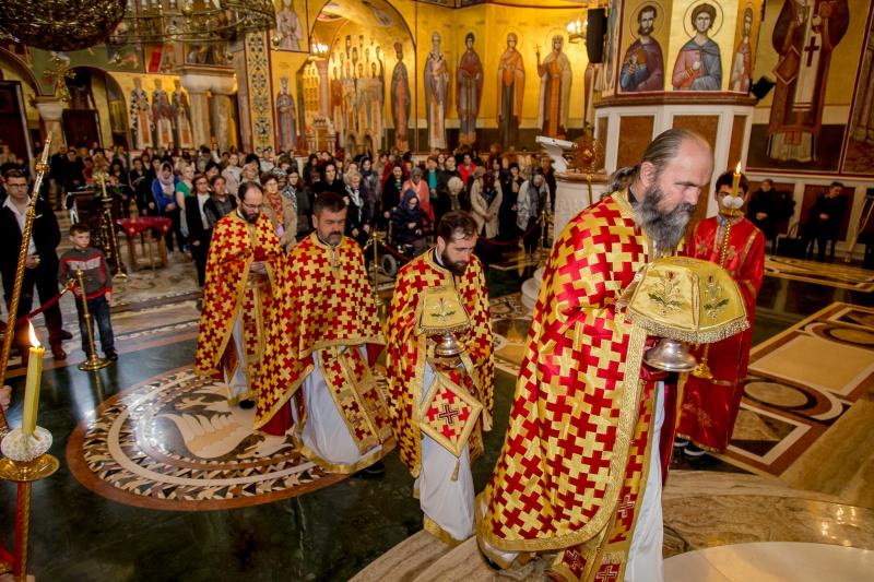 На Велики Четвртак одслужена Света Литургија у Саборном храму у Подгорици 